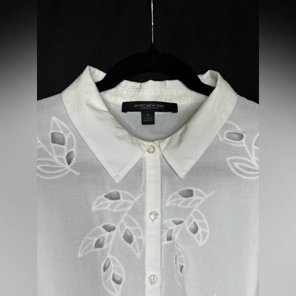 Marc New York Collard White Leaf Embroidered Blouse w/ Bell Sleeves. - Picture 2 of 9